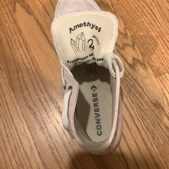 Limited edition converse size 9 high tops. - Picture 7 of 11